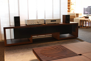 CONDE HOUSE：「アティラ LUX」ローボード