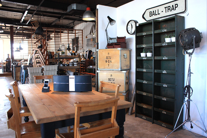 スタイリッシュCDミニコンポ「X-SMC22-S」